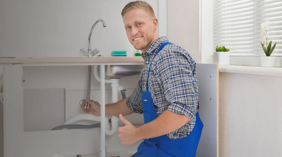 Nighttime Plumber in Robertson, WY